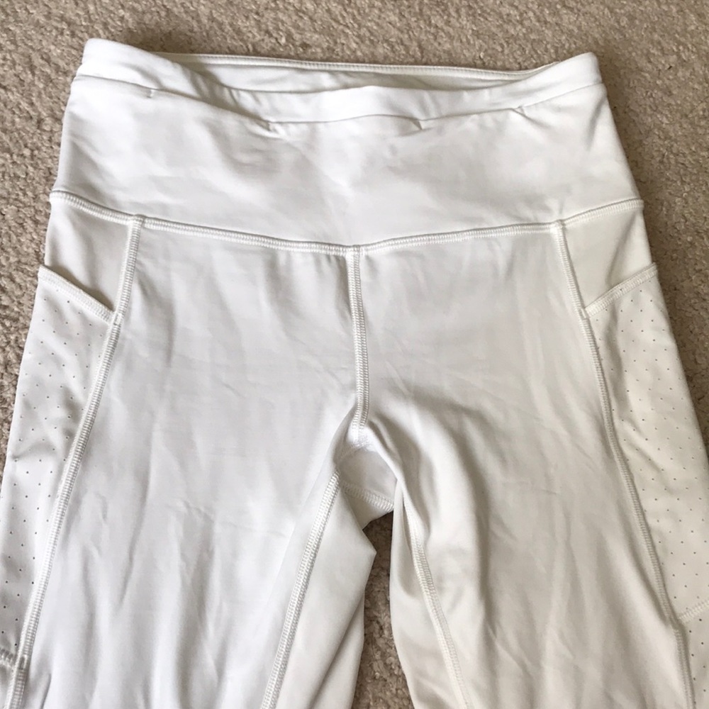 Lululemon limited edition ALL WHITE running tights